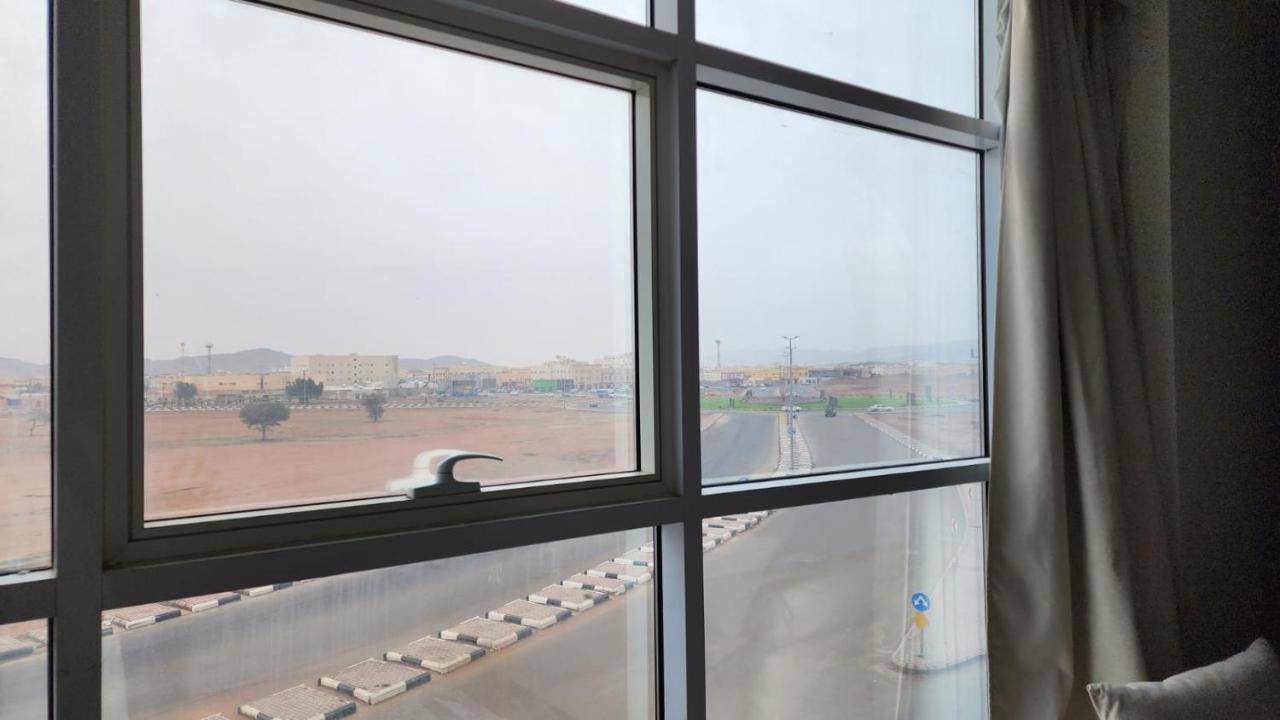 Aparthotel Taramuntan Ha'il Exterior foto View from the airport hotel